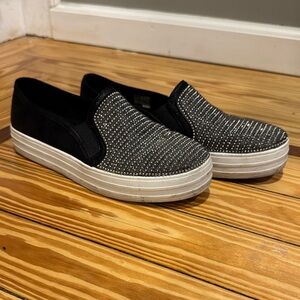 Skechers Women's Black and Silver Slip-On Sneakers